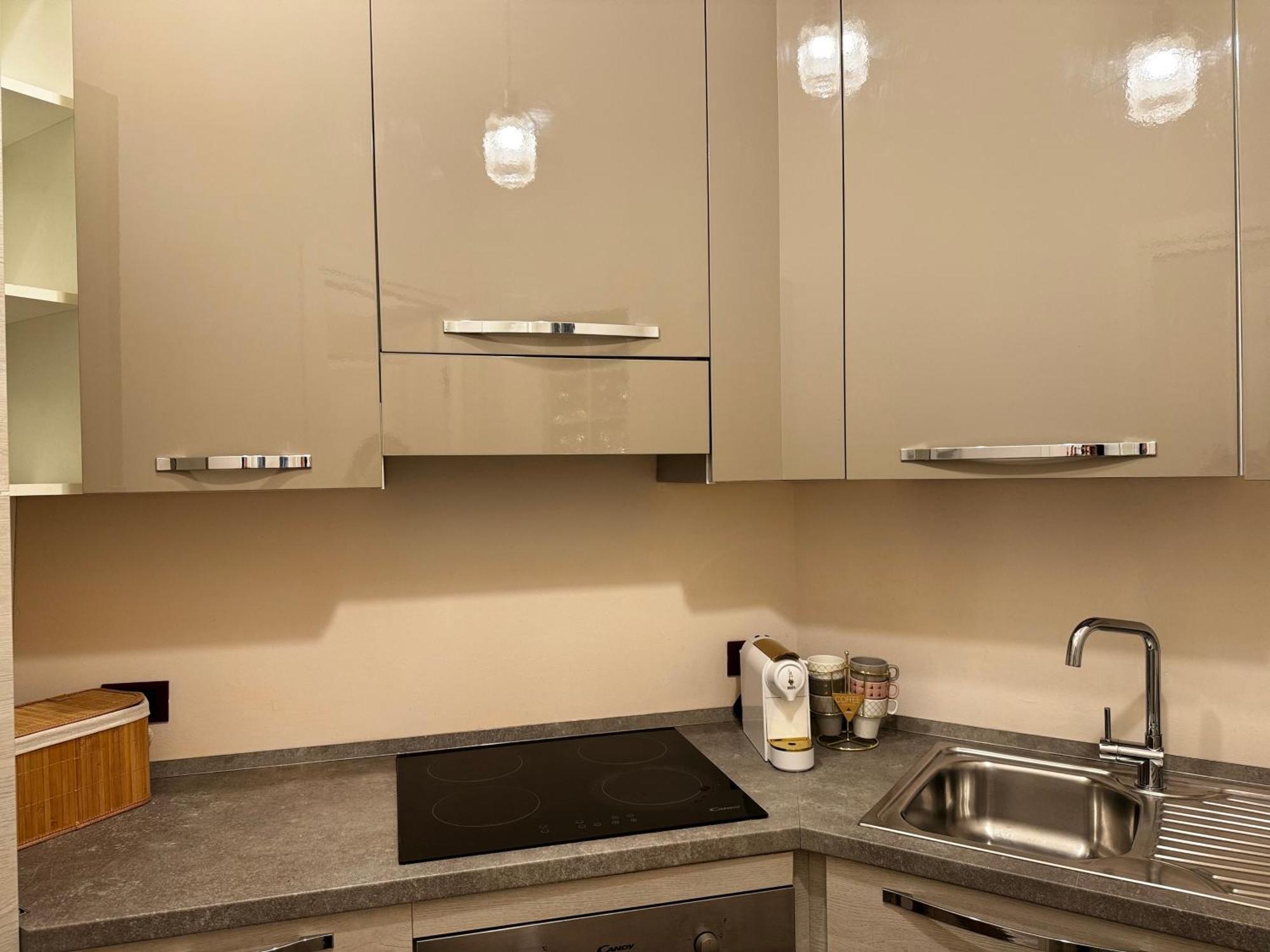 Regina Milano In Verona - Sky Tv, Wifi E Breakfast Box Apartment Exterior foto