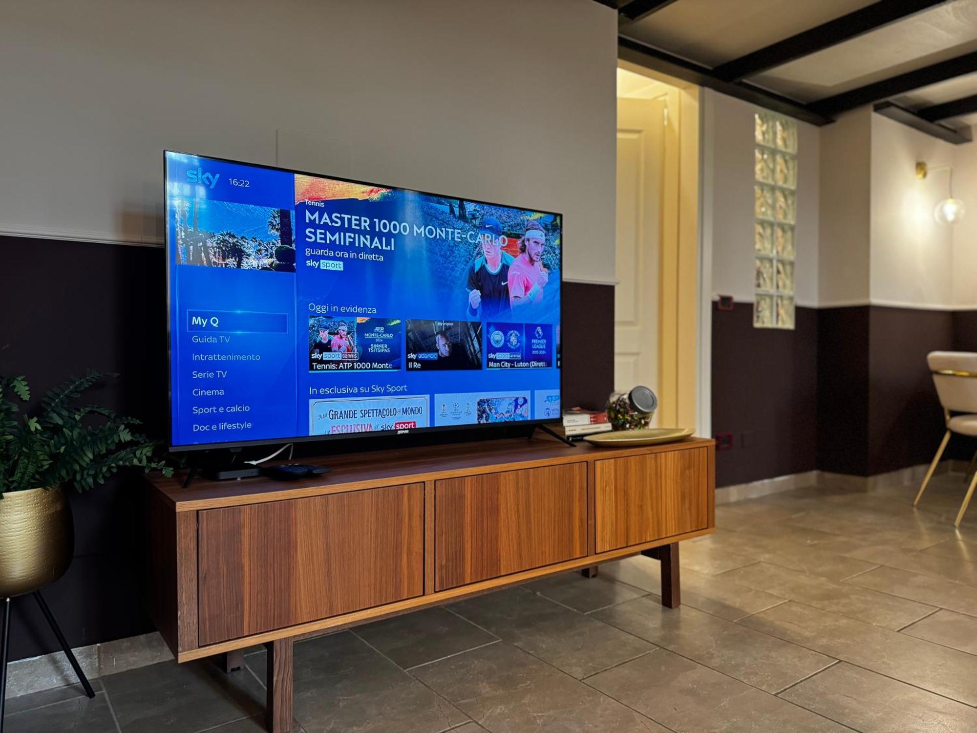 Regina Milano In Verona - Sky Tv, Wifi E Breakfast Box Apartment Exterior foto